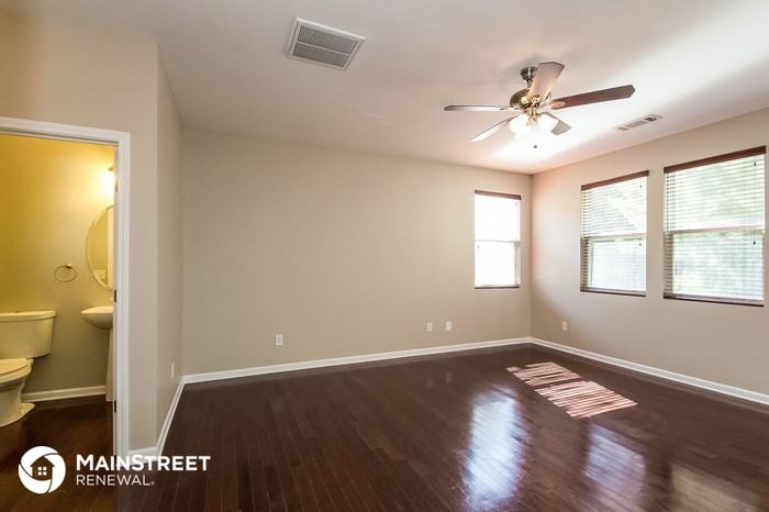 5697 Sable Way - Photo 3 of 15