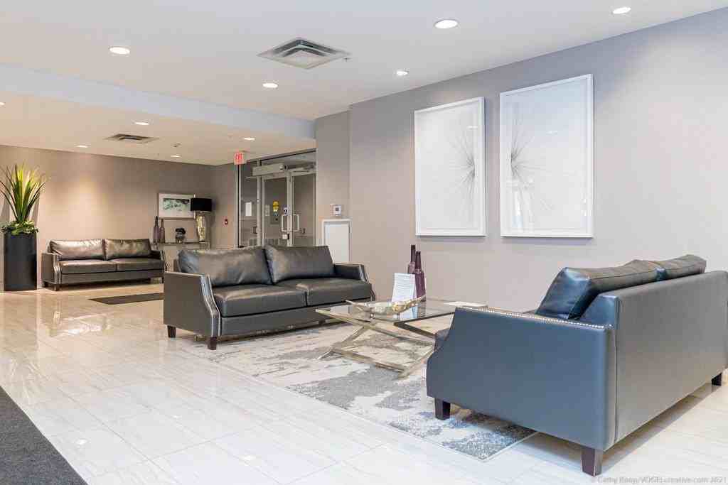 81 Robinson Street #509 - Photo 5 of 38