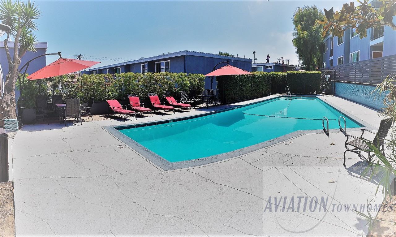 Aviation Townhomes - Photo 3 of 14