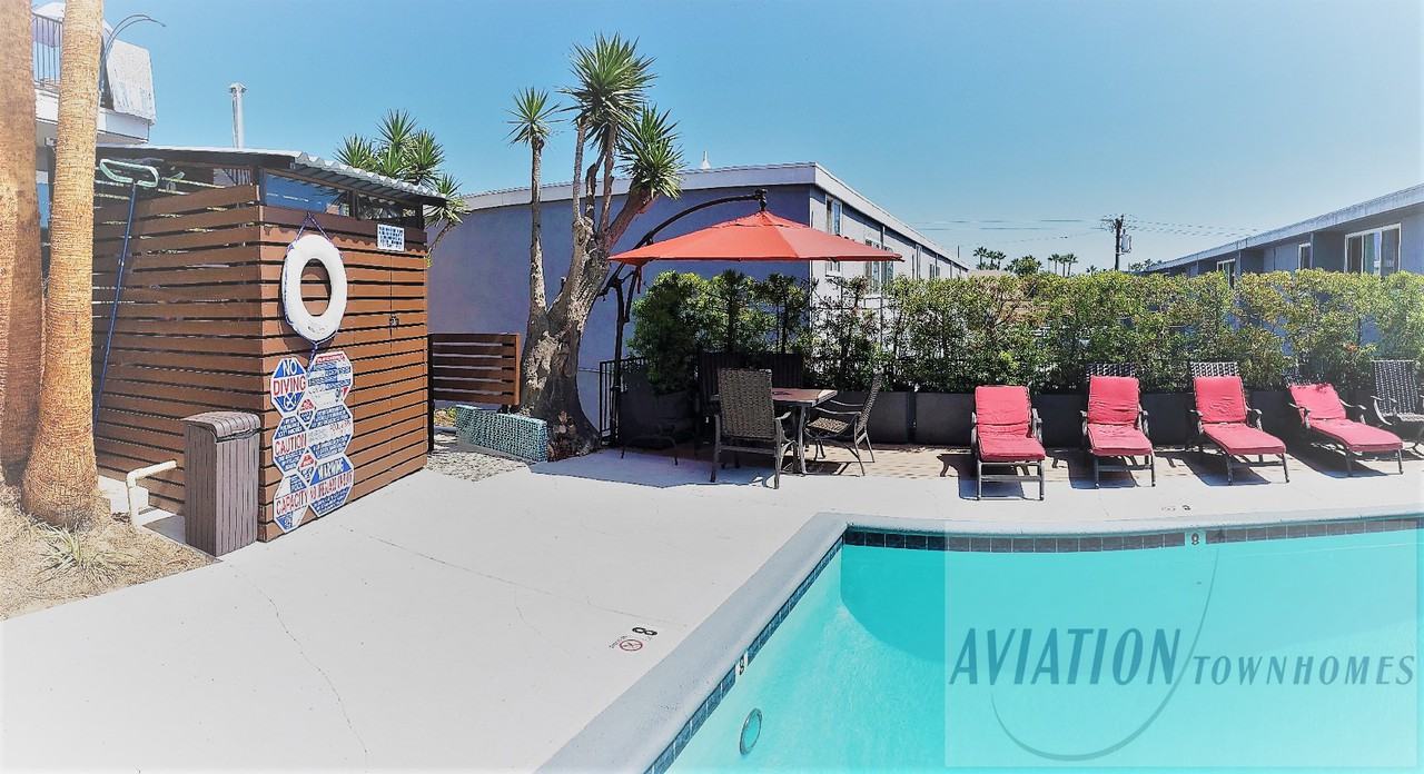 Aviation Townhomes - Photo 4 of 14