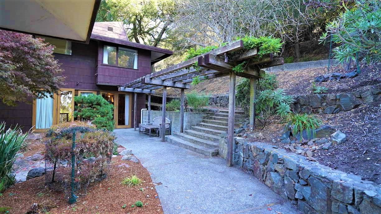 3076 Buena Vista Way - Photo 2 of 39