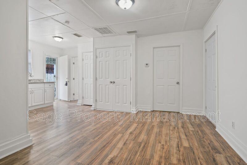 Glenmore Ave #317 - Photo 3 of 10