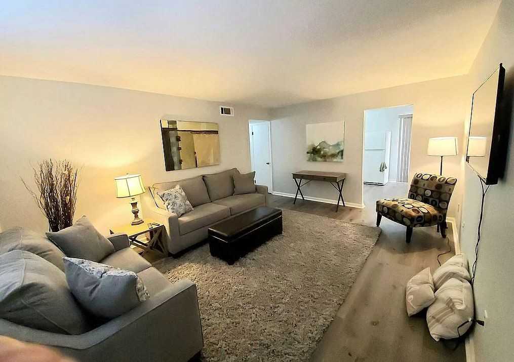 1012 Carriage Drive #A - Photo 2 of 12