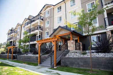 Lindgren Manor Apartments For Rent Rentals 420 Valley Rd Kelowna Bc V1v 2e5 Zumper