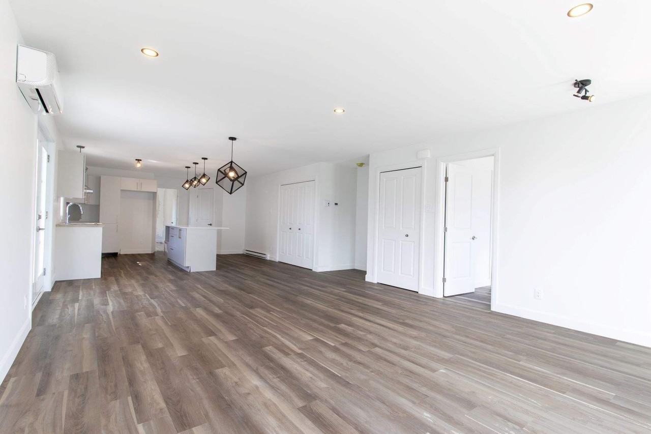 295 rue du Pèlerin - Photo 2 of 33