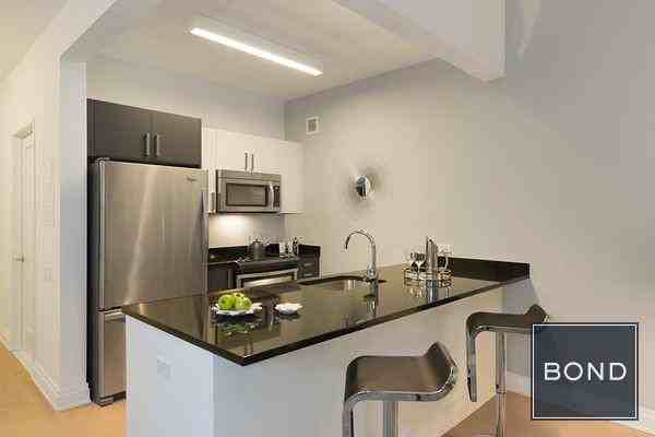 70 Pine St #3706 - Photo 3 of 5