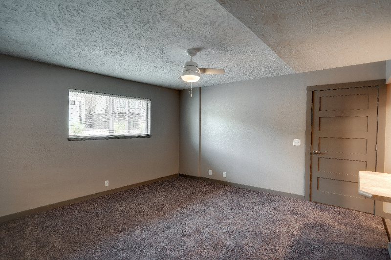 1012 Johnstown Avenue - Photo 6 of 12