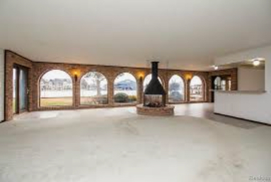 32888 N River Rd - Photo 3 of 9