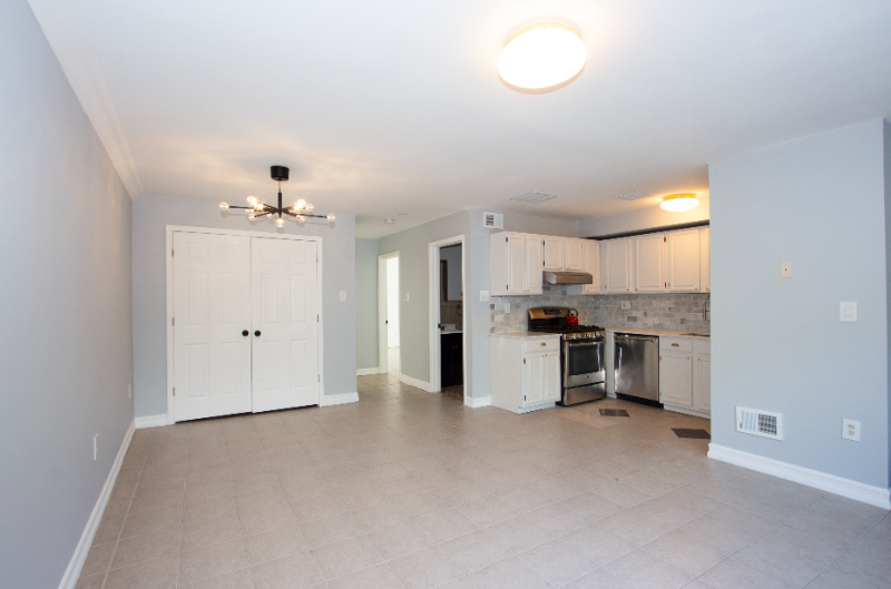 592 Saint Marys St #1 - Photo 3 of 9