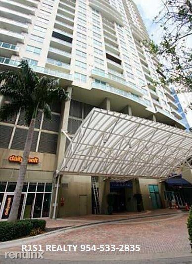 350 SE 2nd St - Photo 2 of 6