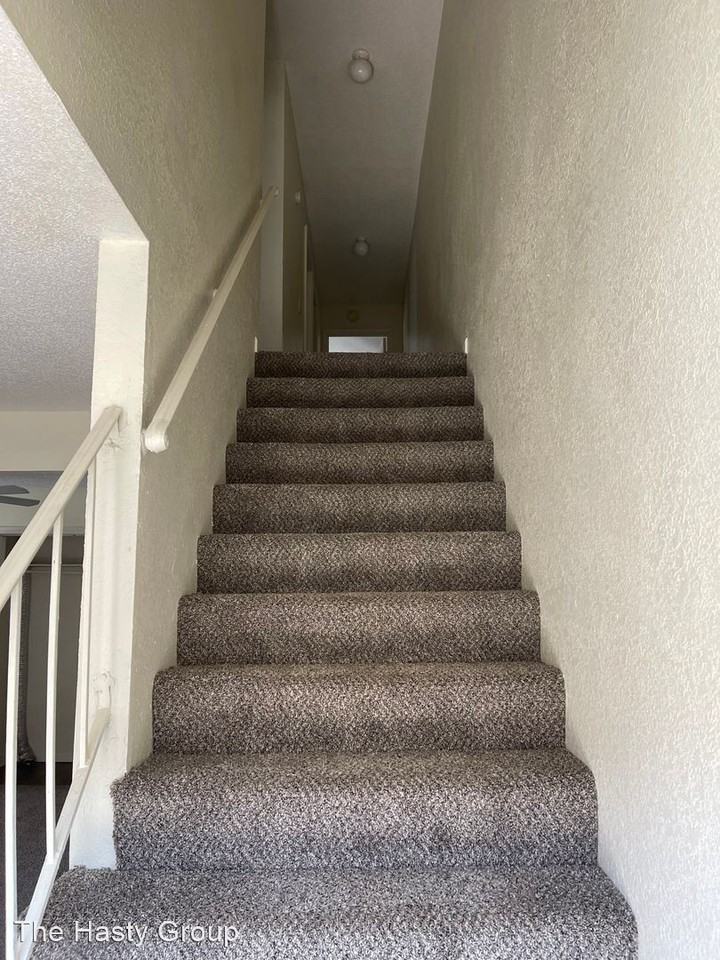 7425 Longview Rd - Photo 2 of 35