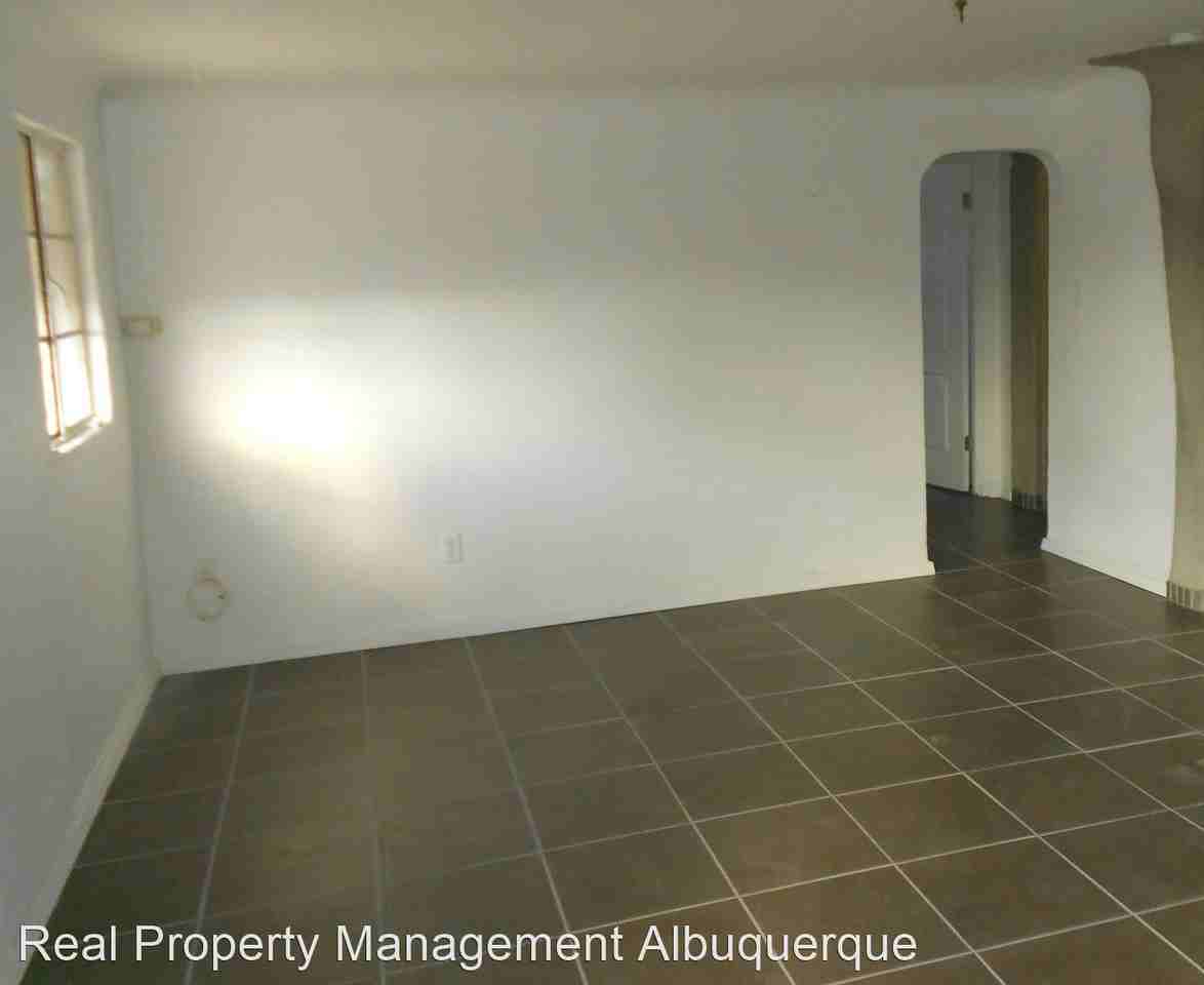 2207 Dora Ave Nw - Photo 3 of 13