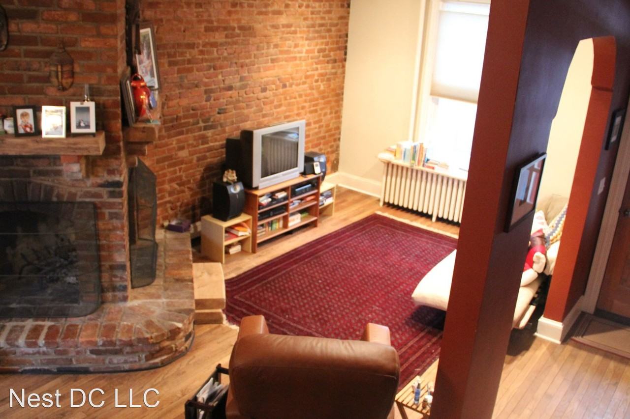 337 14th St Ne - Photo 3 of 25