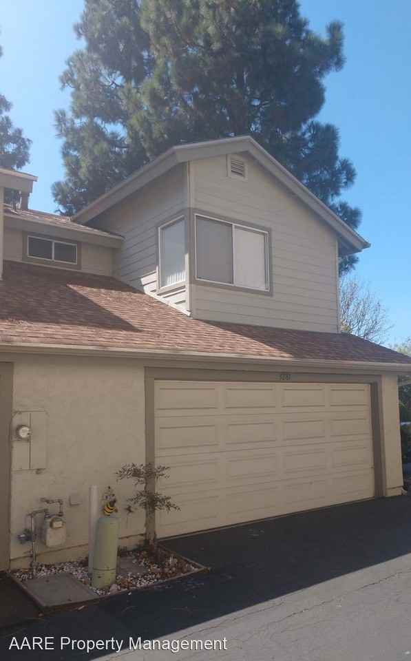 3281 Old Bridgeport Way - Photo 3 of 9