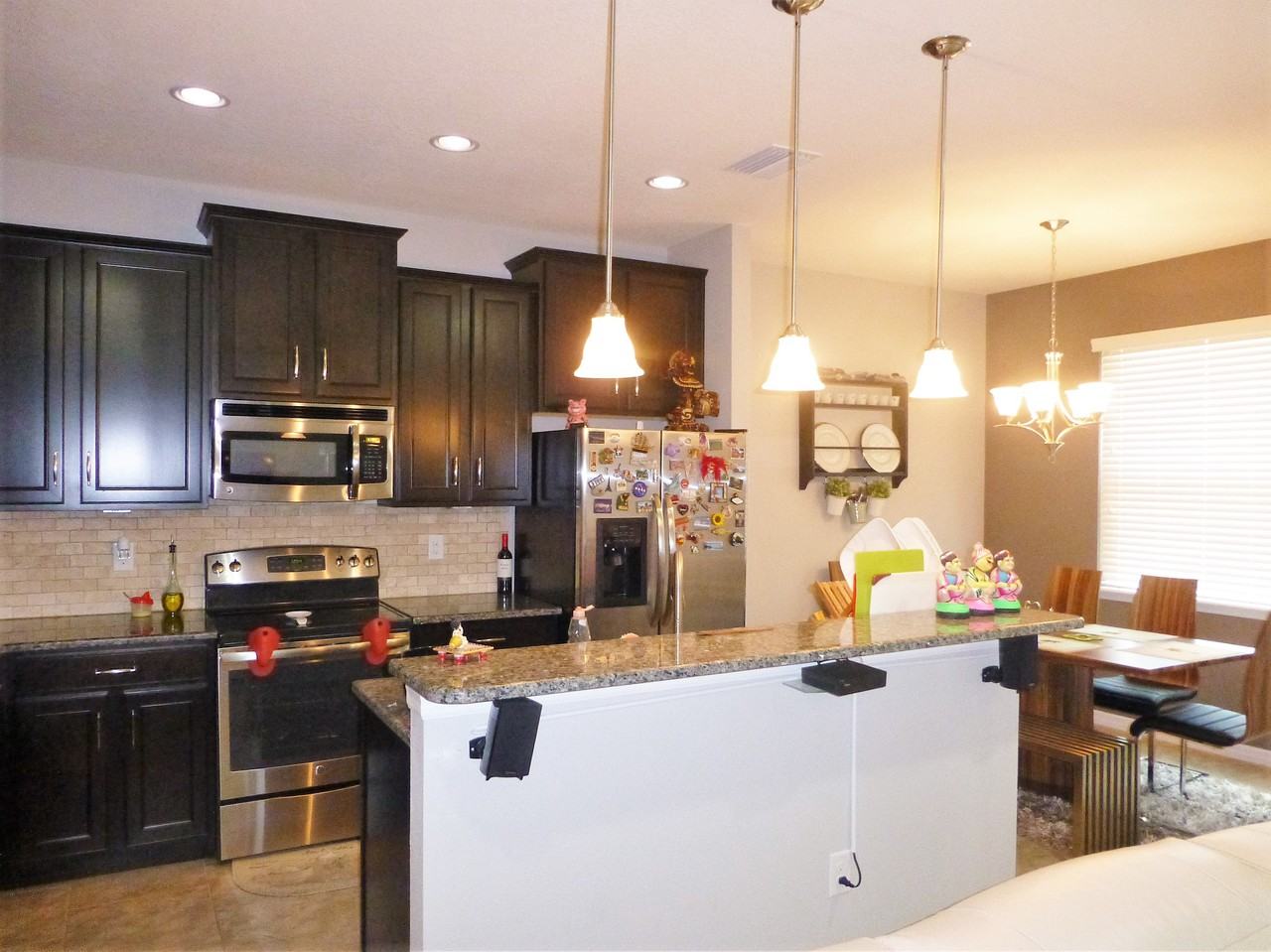 10454 Whittington Ct - Photo 4 of 15