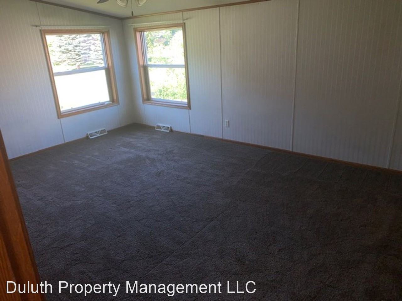 901 Erickson Ln - Photo 3 of 11