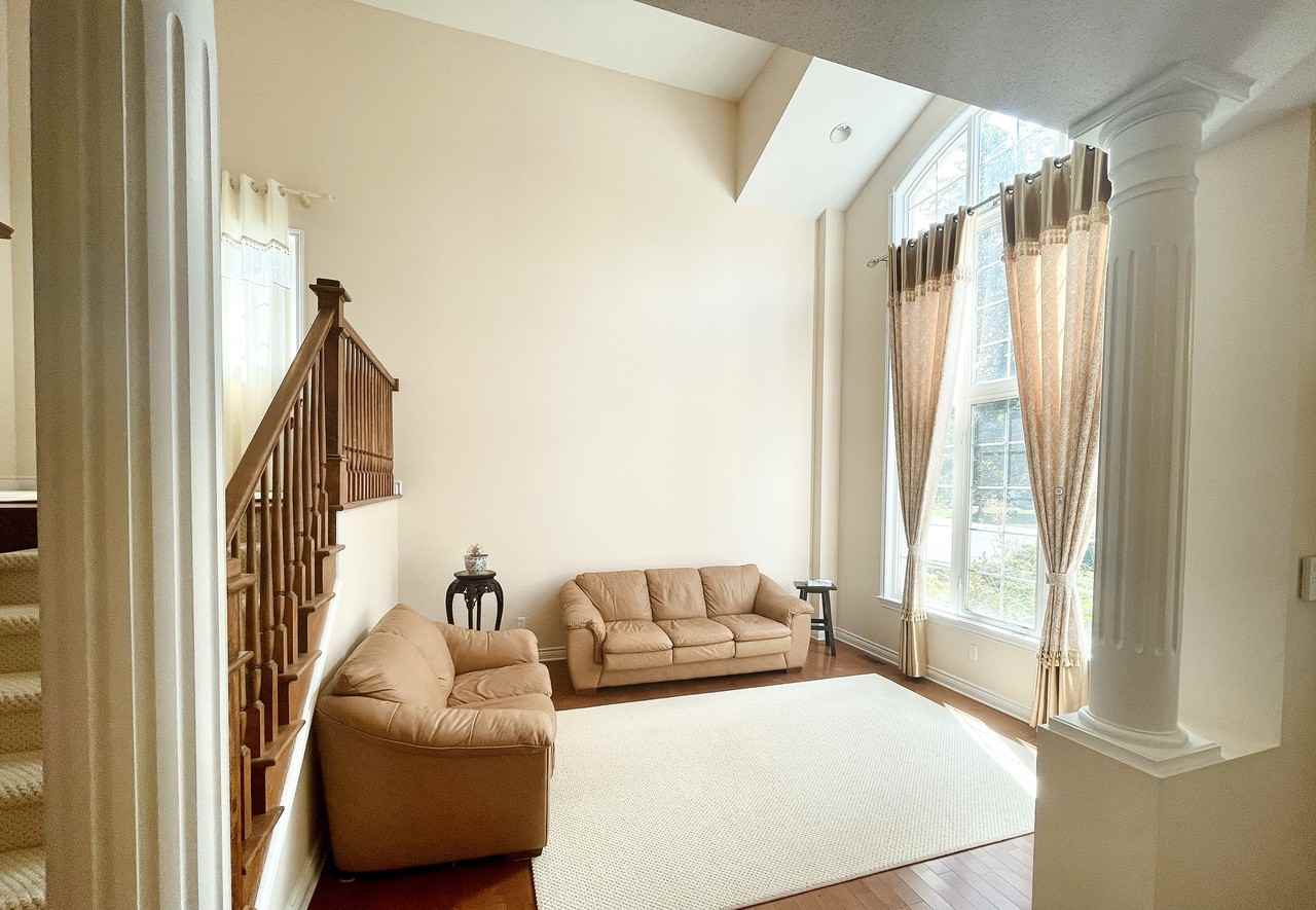 519 Sandgate Ridge - Photo 2 of 12