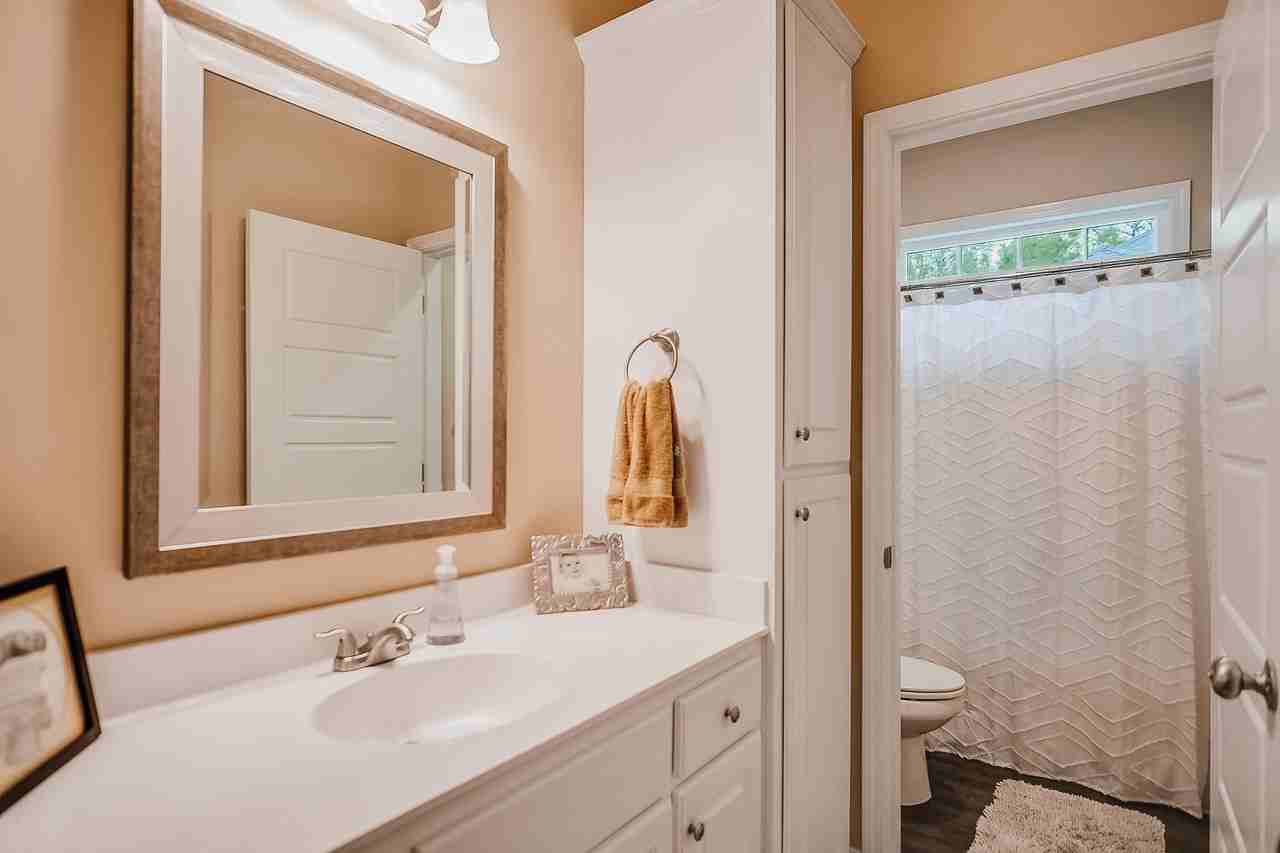 17 Grove Cir #1 - Photo 7 of 10