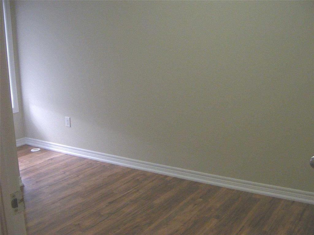 307 Delray Drive - Photo 3 of 17