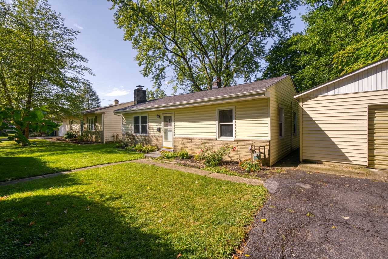 3973 Sharon Avenue - Photo 2 of 21