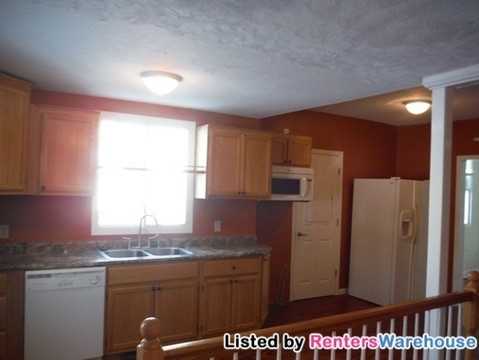 309 Main St S - Photo 2 of 15