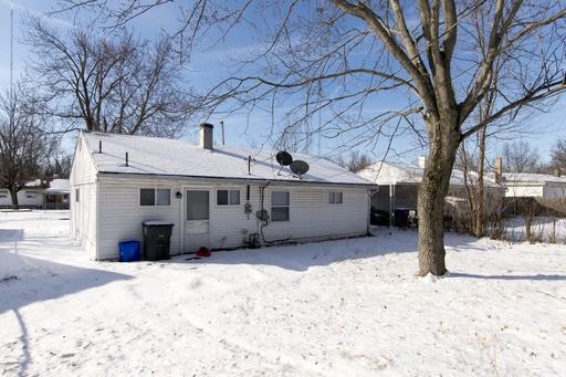 3915 Cone Ct - Photo 2 of 15