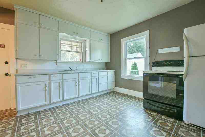 309 Erie Rd - Photo 2 of 22