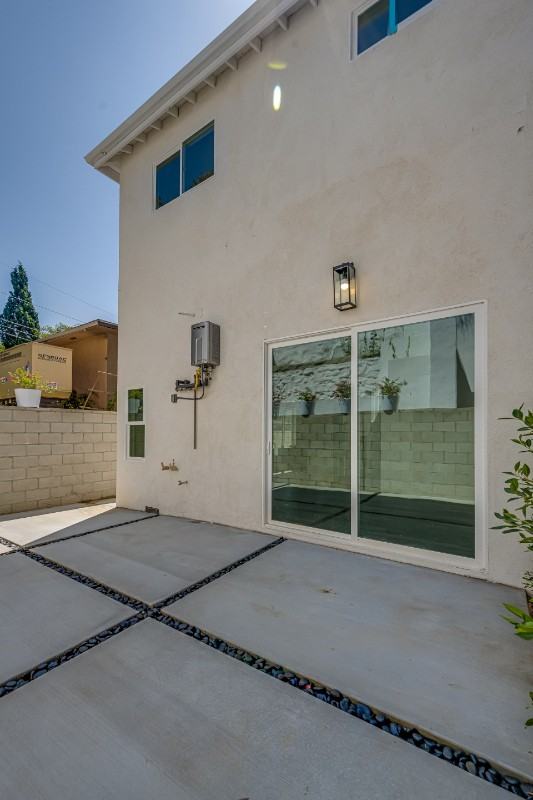 2611 Hyperion Avenue - Photo 3 of 28