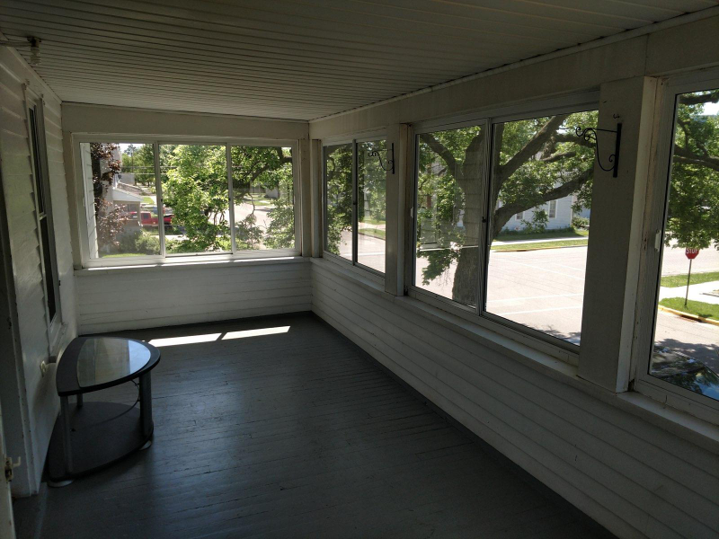 450 W King St - Photo 2 of 5