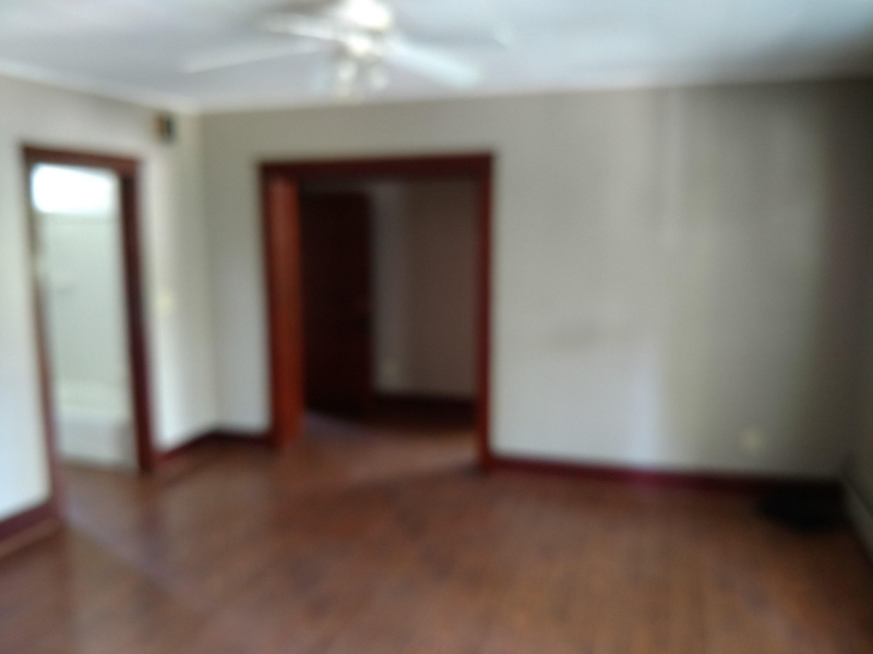 450 W King St - Photo 3 of 5