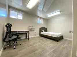 featured image of 3202 Santa Monica Boulevard