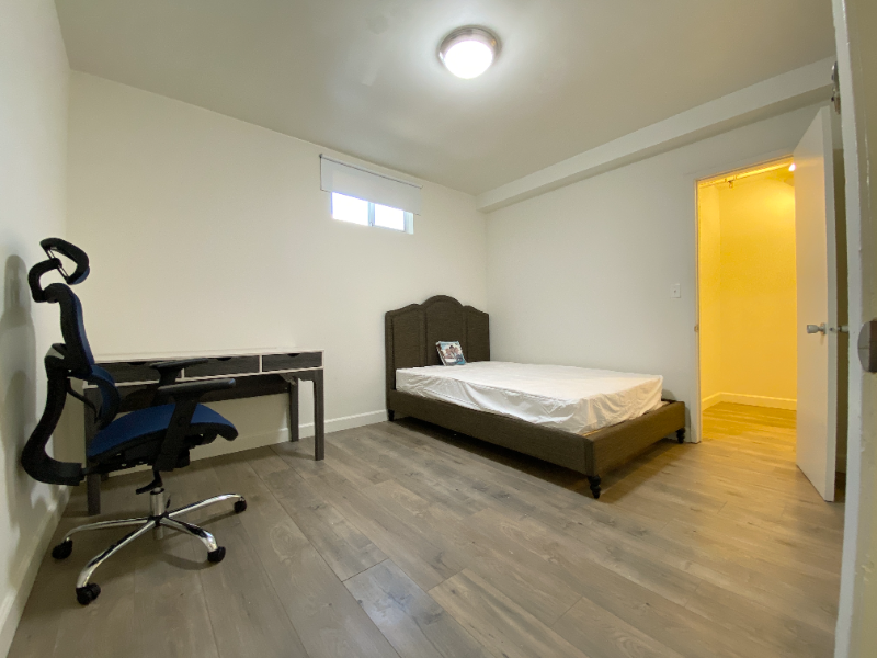 3202 Santa Monica Boulevard - Photo 2 of 14