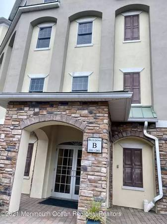 2308 Xanadu Ln - Photo 2 of 15