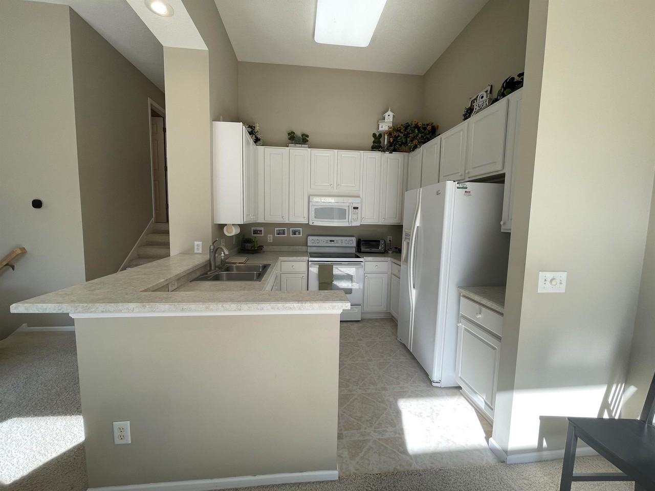 7629 Century Blvd #0 - Photo 7 of 22