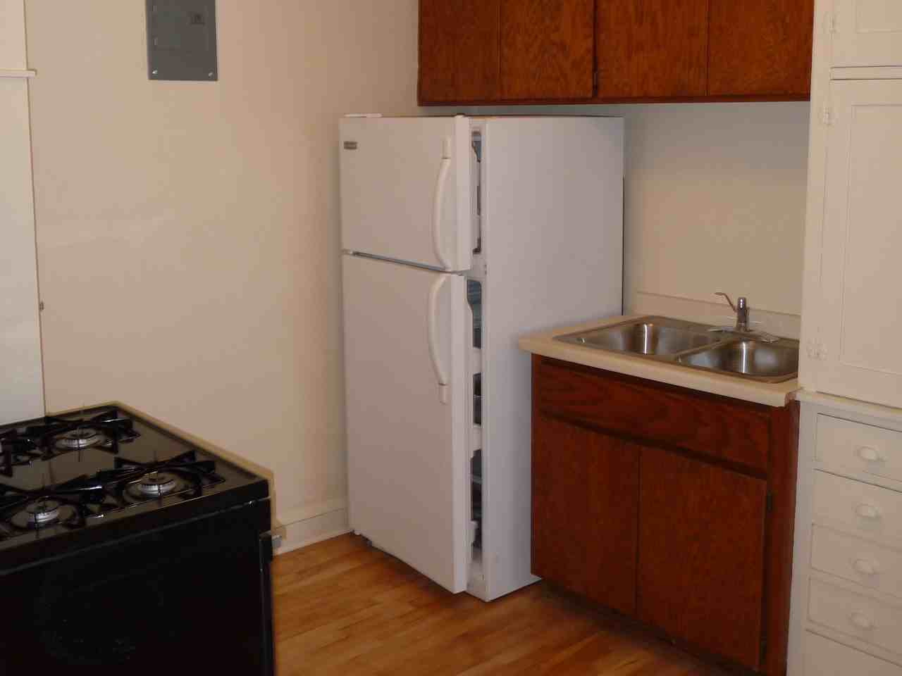 2062 Marshall AvenueApt 34 #34 - Photo 5 of 10