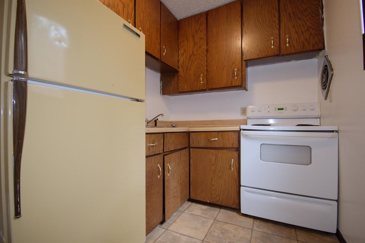 803 8th St N #4 - Photo 6 of 7