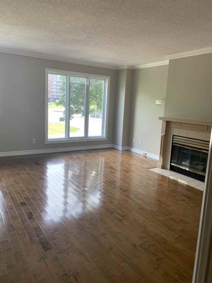 28 Maplehurst Avenue - Photo 3 of 12