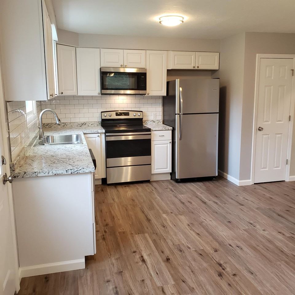 605 Big Mount Rd #605 - Photo 4 of 23