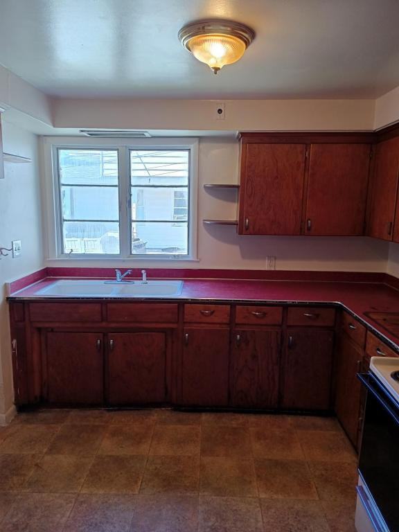 109 Guy Park Ave #1l - Photo 5 of 14