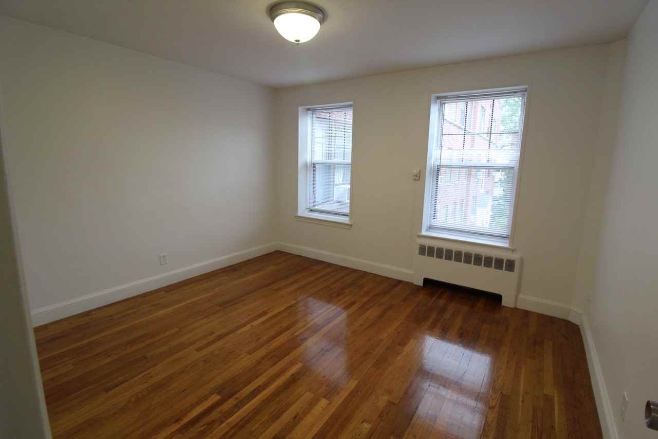 Harvard Street - Photo 4 of 7