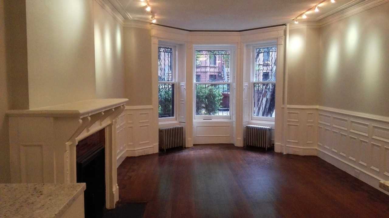 154 Saint Johns Pl - Photo 2 of 8