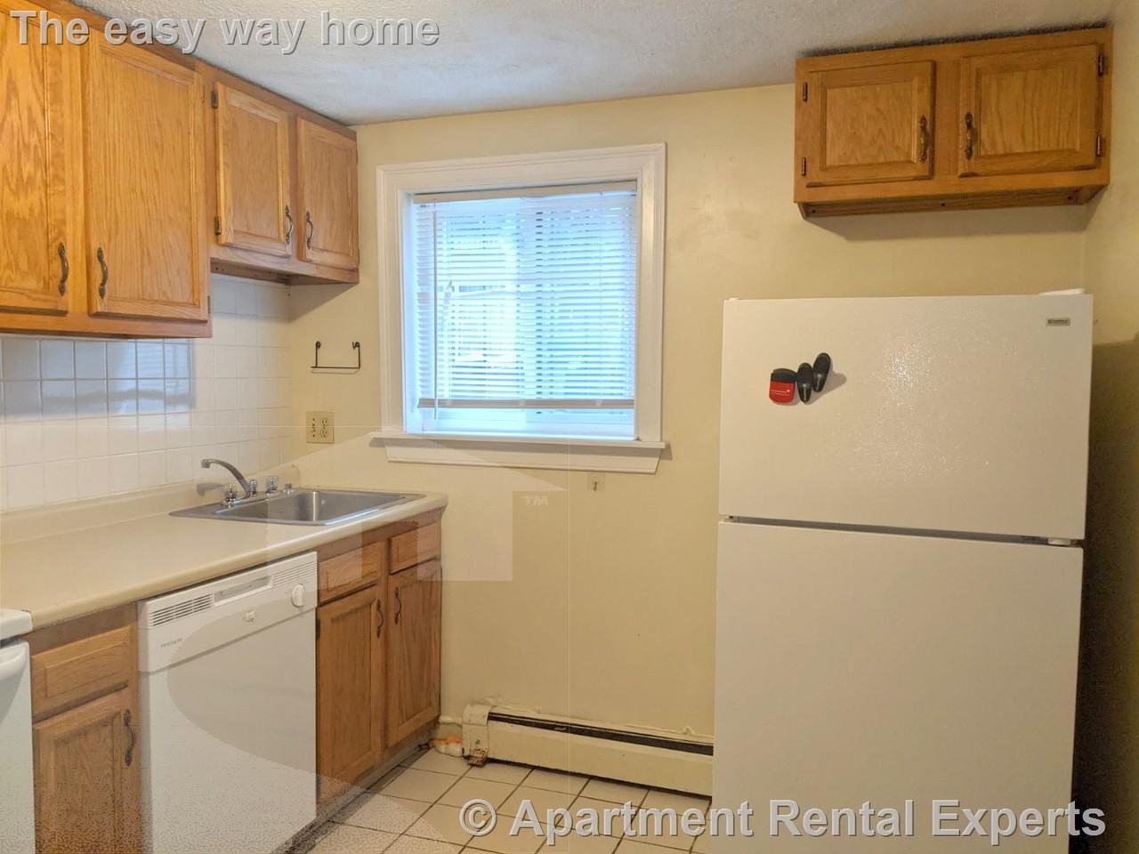 7 Banks St #1 - Photo 2 of 24