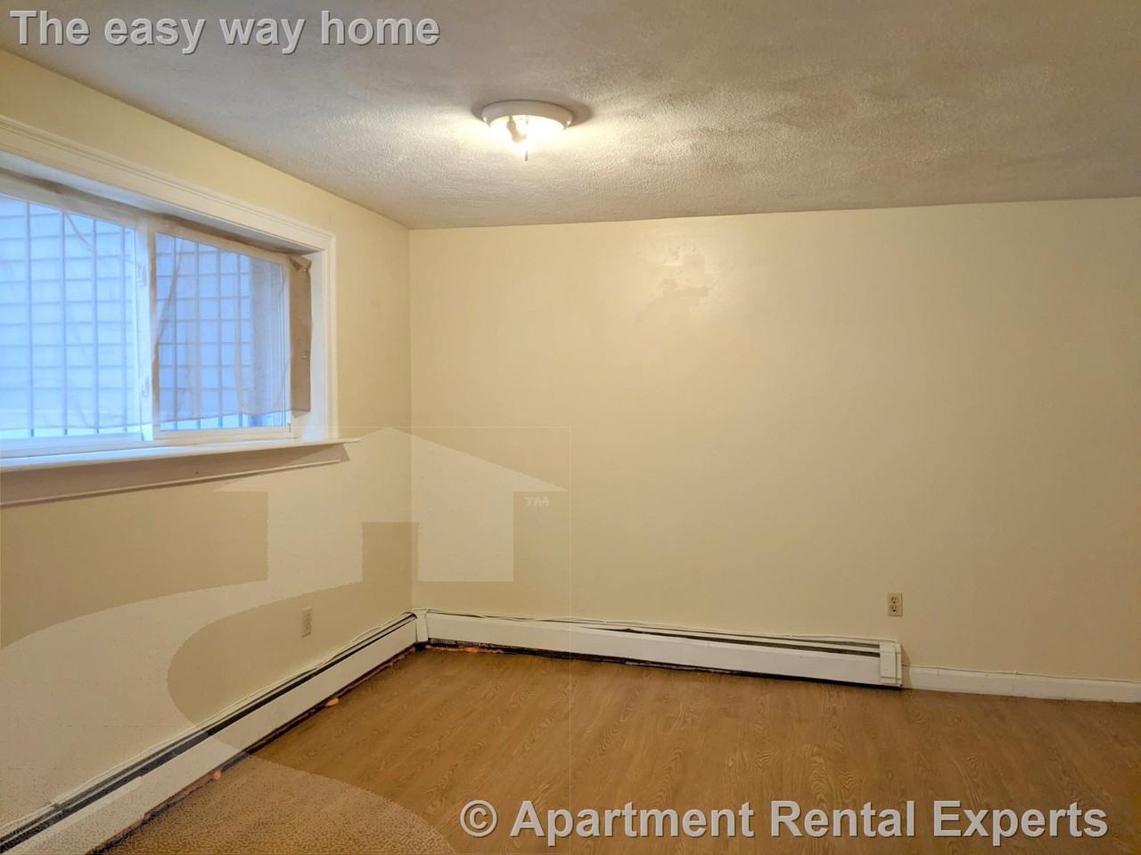 7 Banks St #1 - Photo 3 of 24