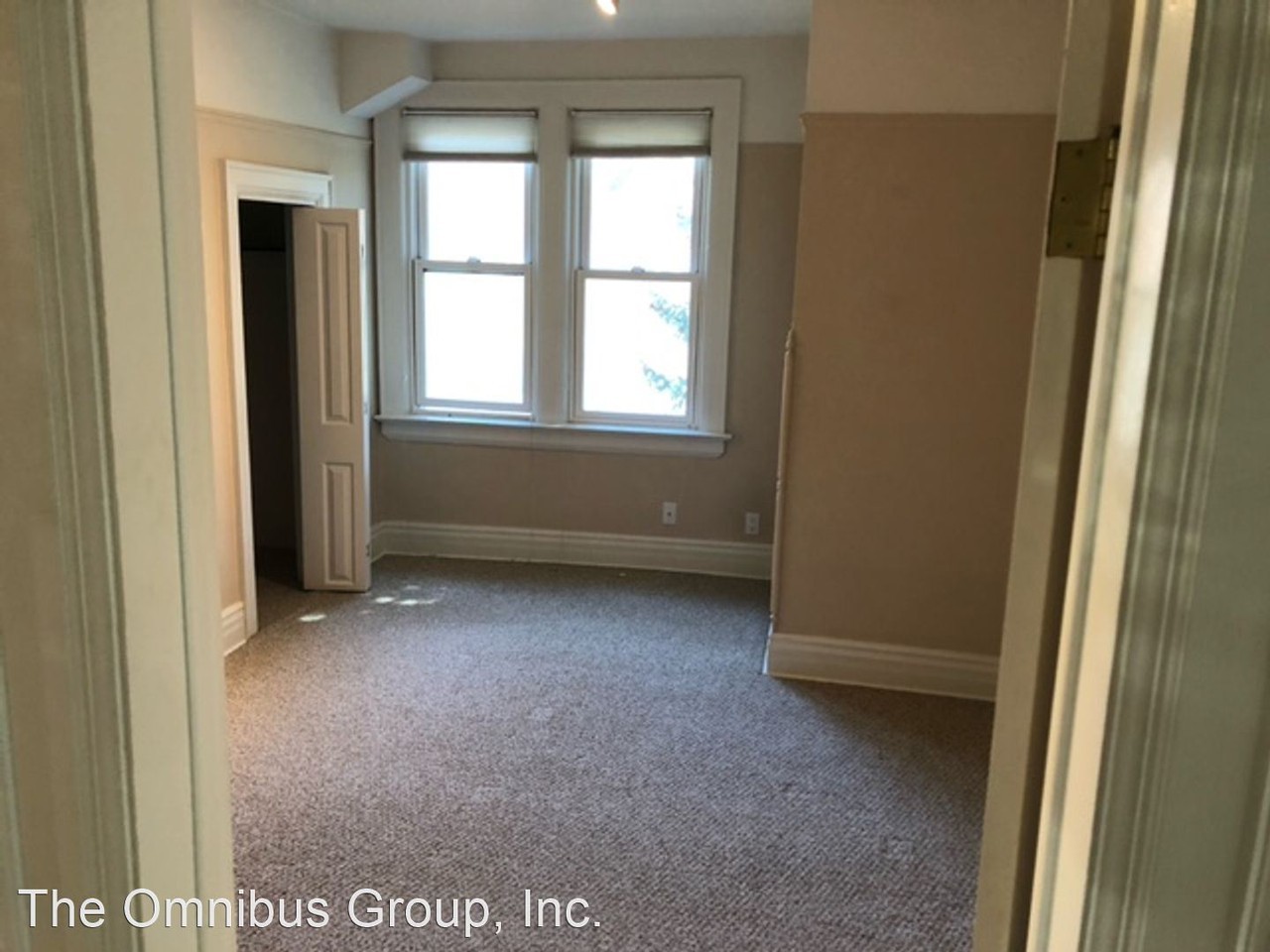 650 Arapahoe Ave - Photo 3 of 10