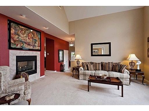 13684 SW Michelle Ct - Photo 3 of 15