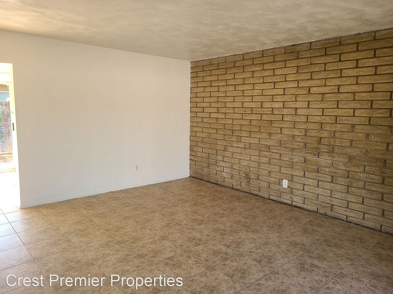 6609 E Avalon Dr - Photo 3 of 10