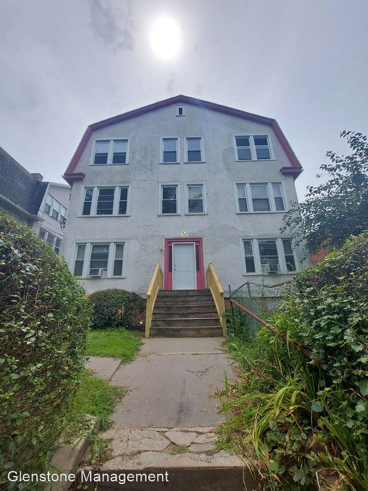 241 Westland St - Photo 2 of 13