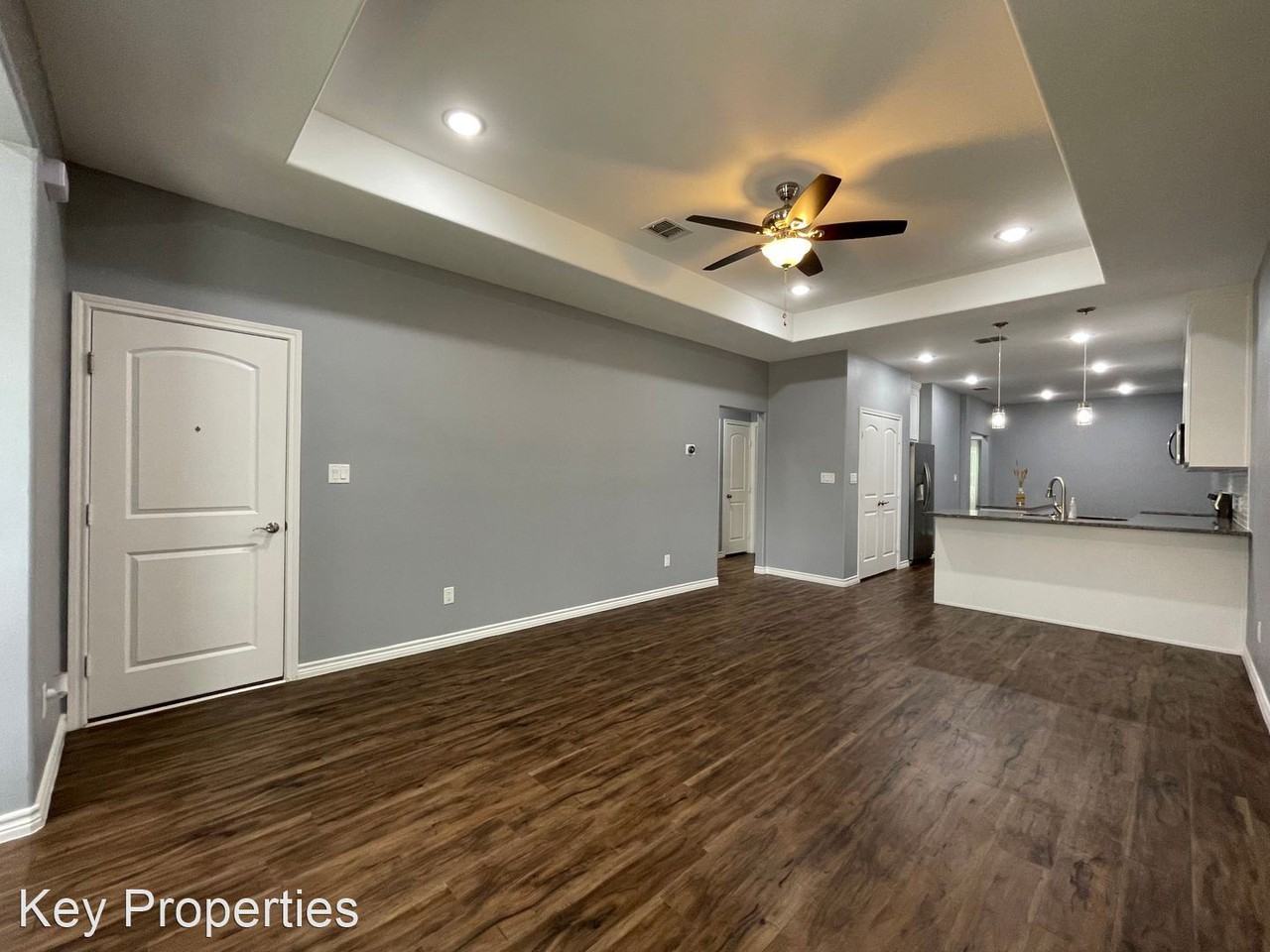 652 River Garden Dr - Photo 3 of 30