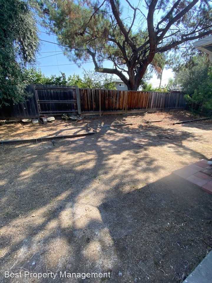 48354 Purpleleaf St - Photo 3 of 19