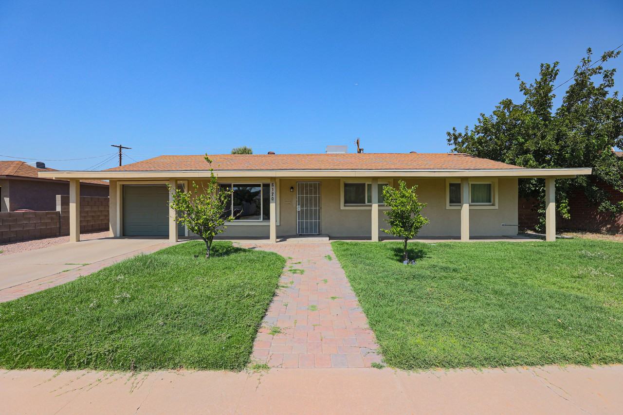 8120 E Amelia Ave - Photo 2 of 32